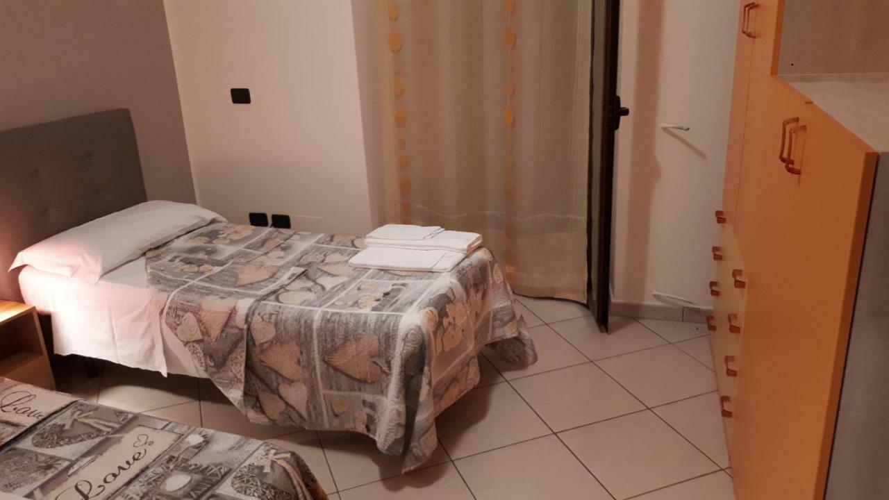 Casa Vacanza "La Chiazza Di Grutti" Grotte  エクステリア 写真